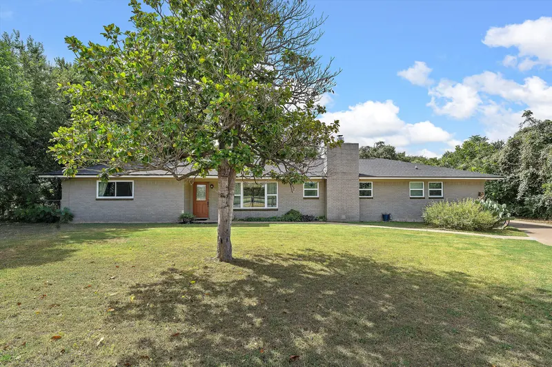3601 Orchard Ln