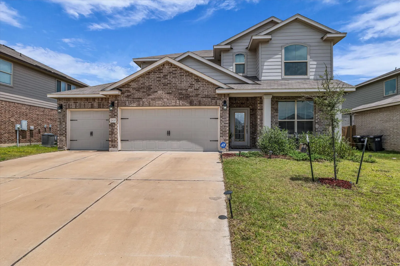 2820 Jackal Ln
