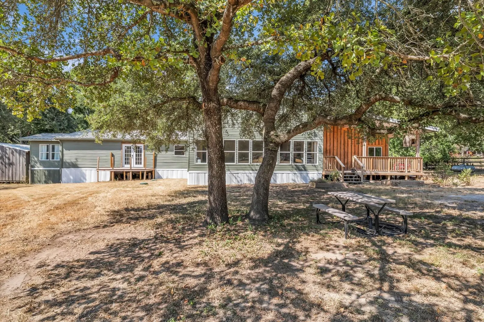 245 Windmill Ln